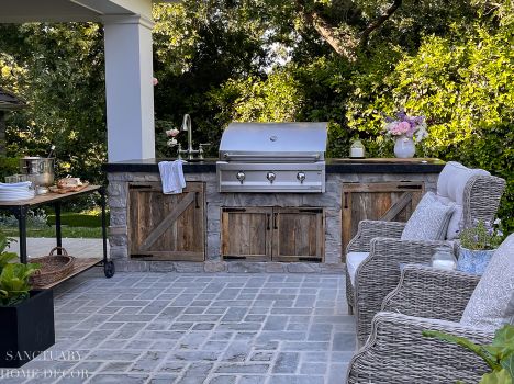 Outdoor Kitchen